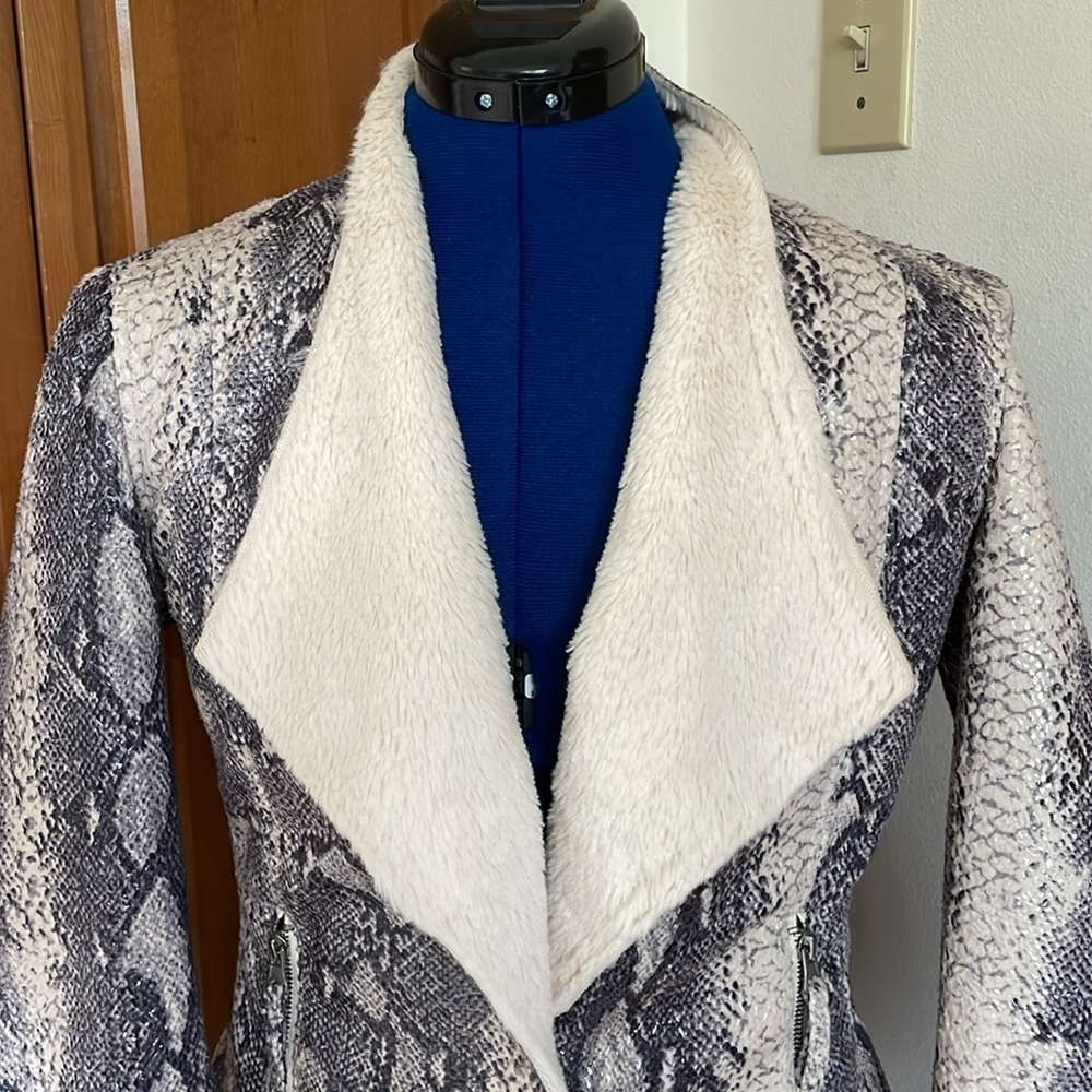 Bebe Y2k Snakeskin Patterned And Furjacket - image 2